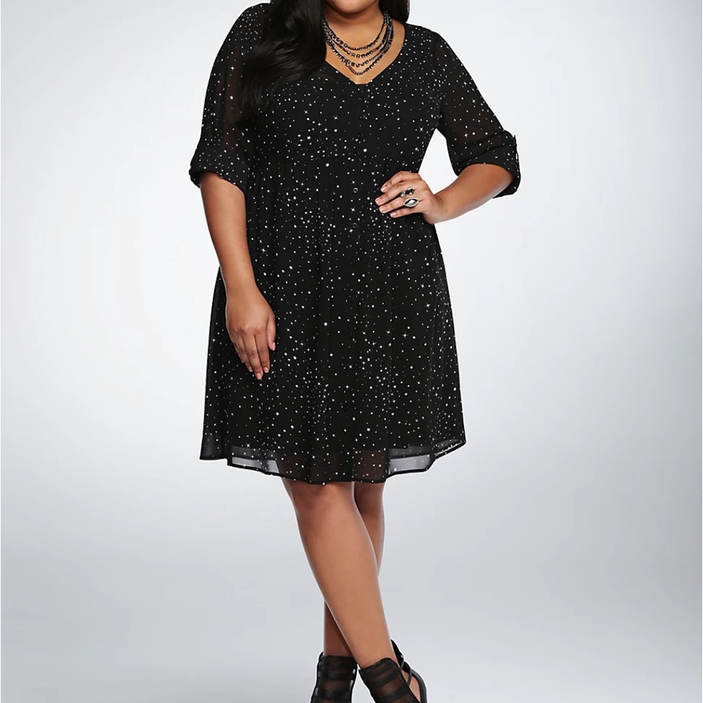 TORRID Wednesday Addams Star Print Georgette Shirt Dress EUC